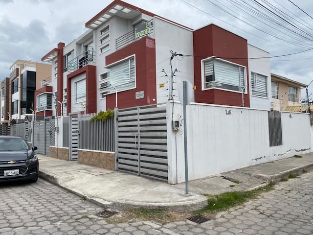 Foto del inmueble en Conjunto “casas Jardines del Norte”, Parroquia Juan de Velasco