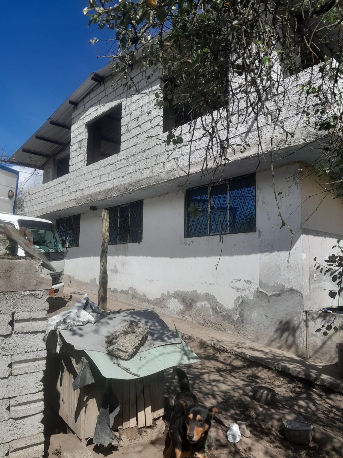 Foto del inmueble en Inapisi de la Parroquia Constatino Fernández