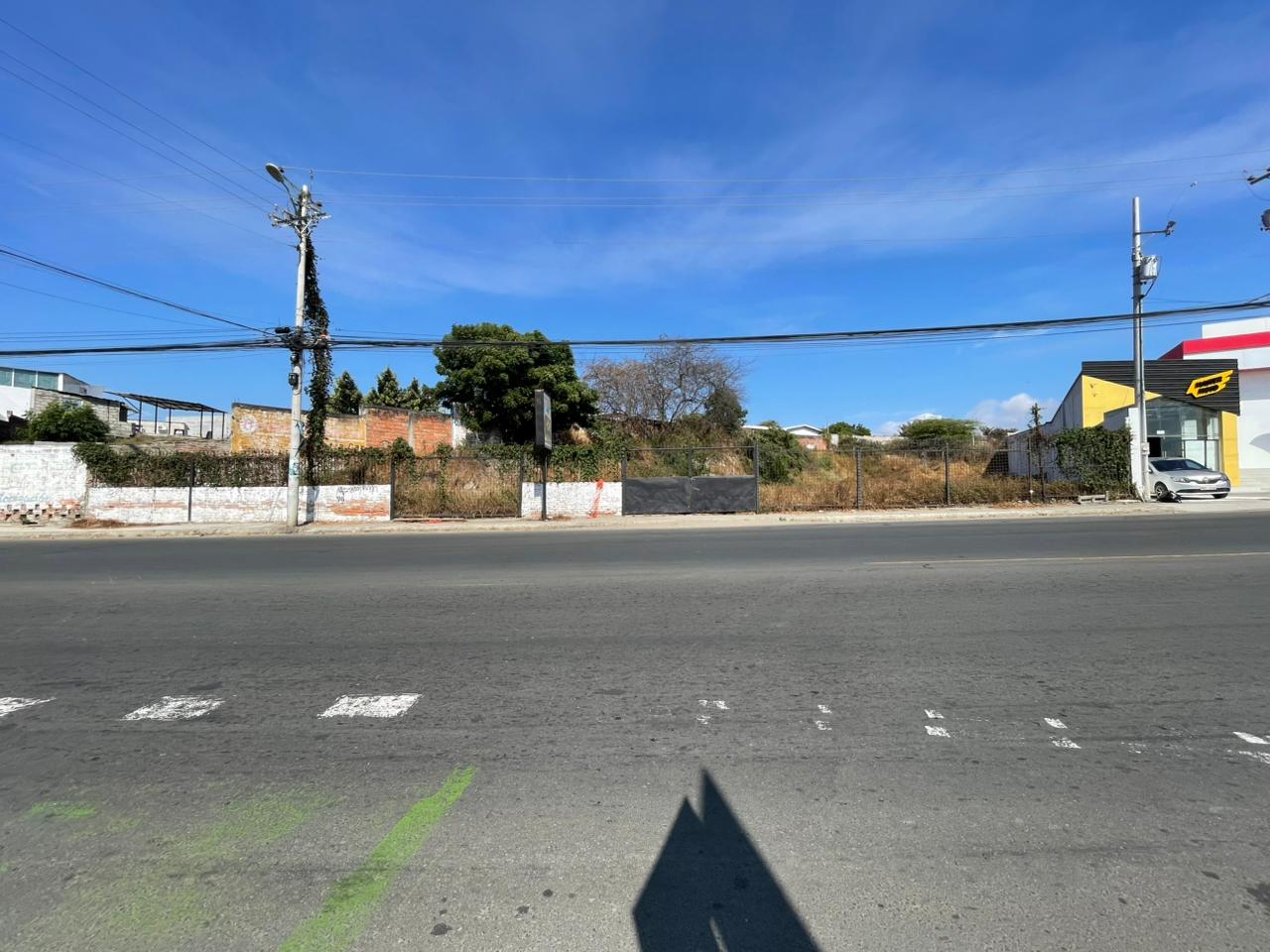 Foto del inmueble en Vía Circunvalación Tramo Uno Que Conduce A la Universidad Laica Eloy Alfaro de Manabí, Tras El Colegio 4 de Noviembre