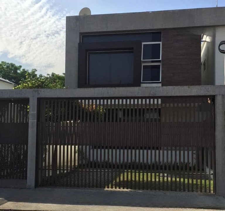 Foto del inmueble en Colina de los Ceibos, Avenida Leopoldo Carrera Calvo, Garita de la Urbanización Santa Cecilia Puerta #4, Solar # 3,